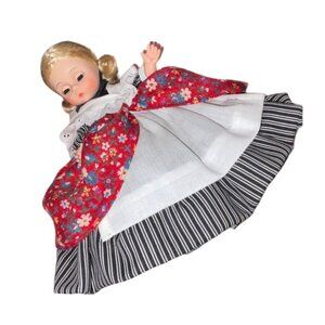 Madame Alexander Mother Goose 427 Doll Collectible